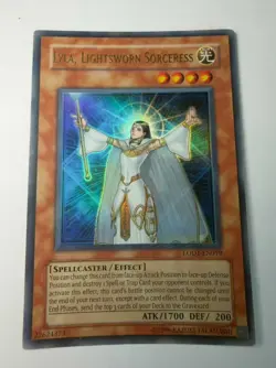 Lyla, Lightsworn Sorceress - LODT-EN019 - Unlimited - Ultra Rare - NM - Image 1