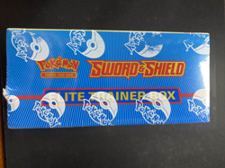 Sword and Shield Base Set ETB Elite Trainer Box Zamazenta Pokemon TCG Sealed - Image 5
