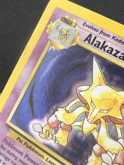 Pokemon TCG Alakazam 1/102 Rare Base Set 1999 Wizards of the Coast - Image 2