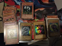 Yu-Gi-Oh SDK-001 Red Eyes Black Dragon Bij-001 First Edition SDY DARK MAGICIAN! - Image 1
