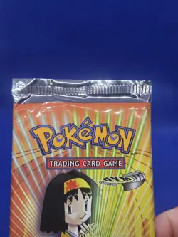 VTG 2000 WOTC SEALED Pokemon Gym Heroes Unlimited Booster Pack Erika Artwork - Image 2
