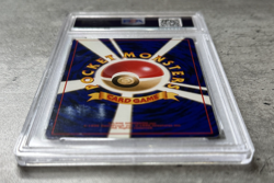 Pokemon Card Japanese Caterpie PSA 9 Mint, Red/Green Gift Set #10, 1998 (1) - Image 4