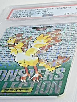 1996 Pokemon Japanese Bandai Carddass Moltres Prism Green #146 PSA 9 MINT Rare - Image 4
