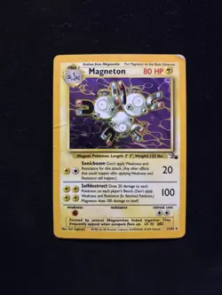 Magneton Pokemon TCG Unlimited Holo Rare Card 11/62 Fossil Set - Image 1