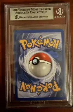 Pokemon Arcanine H2/H32 Skyridge Holo Rare Beckett 8 2003 English - Image 2