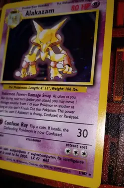1999 POKEMON TCG ALAKAZAM HOLOGRAPHIC BASE SET CARD #1/102 EXCELLENT CONDITION - Image 2