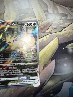 Pokemon TCG Leafeon VSTAR Crown Zenith: Galarian Gallery GG35/GG70 - Image 2
