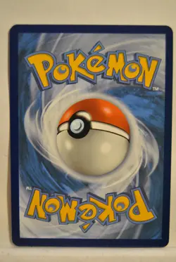 Pokemon: Black Star Promo Sword and Sheild: Pikachu SWSH198 - Image 2