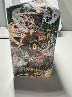 Pokemon Sword & Shield Evolving Skies Booster Box English (Factory Sealed) - Image 3