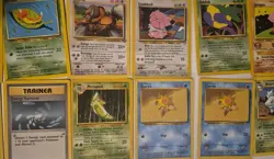 Pokemon TCG - Vintage Lot Of 40 Cards - Team Rocket - Jungle - Fossil - Neo - Image 3