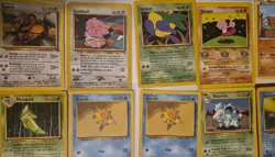 Pokemon TCG - Vintage Lot Of 40 Cards - Team Rocket - Jungle - Fossil - Neo - Image 4