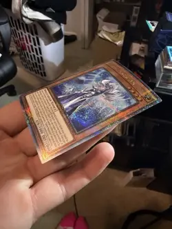 YuGiOh! 1st Edition Silent Magician (Quarter Century Secret Rare) RA02-EN012 - Image 5