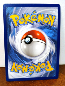 POKEMON MEW 32/68 REVERSE HOLO RARE HIDDEN FATES NEAR MINT - Image 2