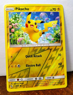 POKEMON PIKACHU 19/68 REVERSE HOLO HIDDEN FATES LP-NM - Image 1