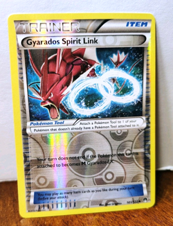 POKEMON GYARADOS SPIRIT LINK 101/122 REVERSE HOLO TRAINER BREAKPOINT MP-LP - Image 1