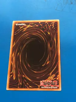 YUGIOH Gold Rare Blue-Eyes White Dragon MVP1-ENGV4 - Image 2
