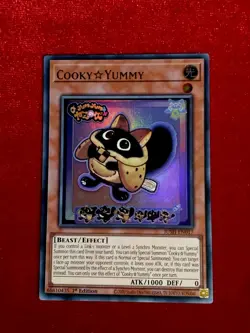 Yu-Gi-Oh! - Cooky☆Yummy - JUSH-EN017 – Ultra Rare – 1st Edition - Unplayed Mint+ - Image 1
