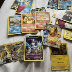 Pokemon Cards Massive Assortment 1995, Evolutions Sun And Moon Detective Pikachu - Image 4