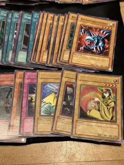 Lot of Over 800 Yu-Gi-Oh! Nice Cards Vintage Lot Early 2000s 2002 2003 2004 Rare - Image 2
