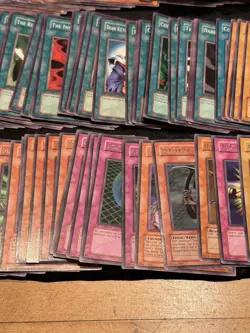 Lot of Over 800 Yu-Gi-Oh! Nice Cards Vintage Lot Early 2000s 2002 2003 2004 Rare - Image 3