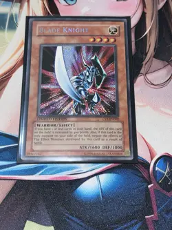 Yu-Gi-Oh! TCG Blade Knight 2004 Collector's Tins CT1-EN002 Limited Edition Dmg - Image 1