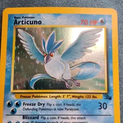 1999 Vintage Pokemon TCG Articuno 2/62 Fossil Holographic - Image 2