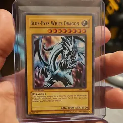 Blue-Eyes White Dragon SKE-001 1st Edition Holo Konami Yu-Gi-Oh! CCG Card - Image 2