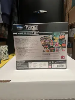 Pokemon TCG Sword & Shield Evolving Skies Elite Trainer Box FACTORY SEALED - Image 2