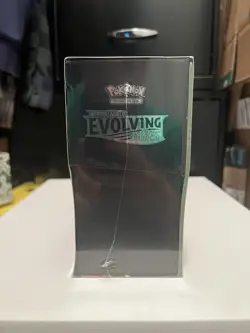Pokemon TCG Sword & Shield Evolving Skies Elite Trainer Box FACTORY SEALED - Image 3