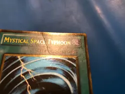 YUGIOH Gold Rare Mystical Space Typhoon GLD3-EN040 PLAYED - Image 3