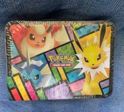 Pokemon TCG: Eevee Collector's Treasure Chest Pokemon (2017) NEW-Factory Sealed - Image 2
