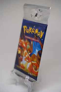 Pokemon TCG Base Set Unlimited Booster Pack Charizard Art WOTC Sealed Long Crimp - Image 3