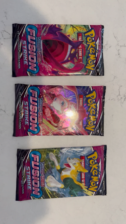 🔥 (3) Pokemon Sword & Shield Fusion Strike Booster Pack Factory Sealed - Image 2