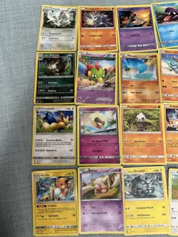 Pokemon TCG joblot various sets x67 cards - Image 4