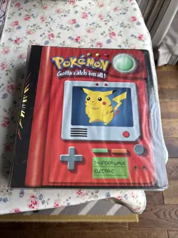 Official Pokemon Folder 1999 3 Ring Binder Approx 160 Energy Cards 25 Pockets - Image 1