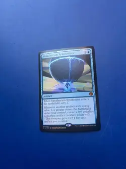 Simulacrum Synthesizer MTG The Big Score Promo Pack FOIL English NM - Image 1