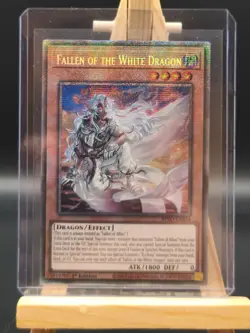 YUGIOH BPRO EN024 Fallen of the White Dragon Starlight Rare 1st Edition Drachen - Image 1
