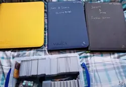 JOB LOT OF OVER 1,000 POKEMON CARDS AND BINDERS - Image 1