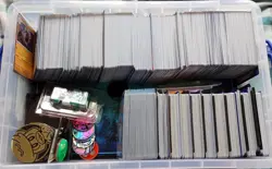 JOB LOT OF OVER 1,000 POKEMON CARDS AND BINDERS - Image 2