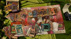 yugioh collection vintage lot, holos, old, new, rare, used - Image 3