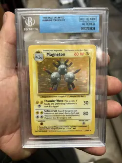 MAGNETON HOLO BGS Authentic Altered WOTC POKEMON BASE SET 9/102 Vintage Rare - Image 1