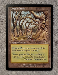 Gaea's Cradle - MTG: Urza's Saga - Regular (Light Play) - Image 1