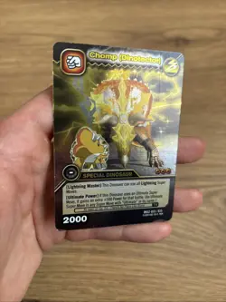 DKS2 033/035 CHOMP (DINOTECTOR) Dinosaur King Gold Rare Foil Trading Card 2009 - Image 3