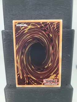 Yu-Gi-Oh! TCG Blue-Eyes White Dragon 1st Edition Ghost Rare Card GFP2-EN175 - Image 4