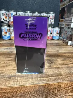 Pokemon Sword & Shield Fusion Strike Elite Trainer Box Tear On Side ETB 820650809330 - Image 2