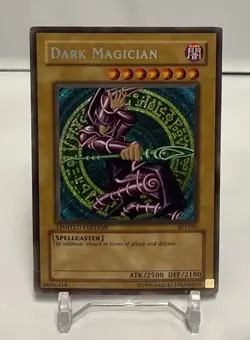 YUGIOH! Dark Magician BPT-001 Secret Rare HP 2002 Collectors Tin. HP - Image 1