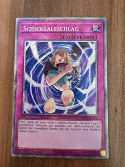 Yu-Gi-Oh! RA04-DE128 Schicksalsschlag Plat SecR NM 1st - Image 1