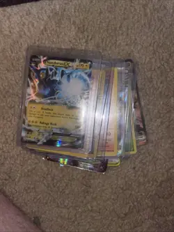 Lot Of 20 Pokemon Cards - Image 1