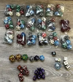 MAGIC THE GATHERING 100+ DIE DICE LOT PREOWNED D & D - Image 1