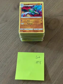 Pokemon 200 Character Cards Lot Mystery Grab Bag NO ENERGY/TRAINERS Box Lot #8 - Image 4